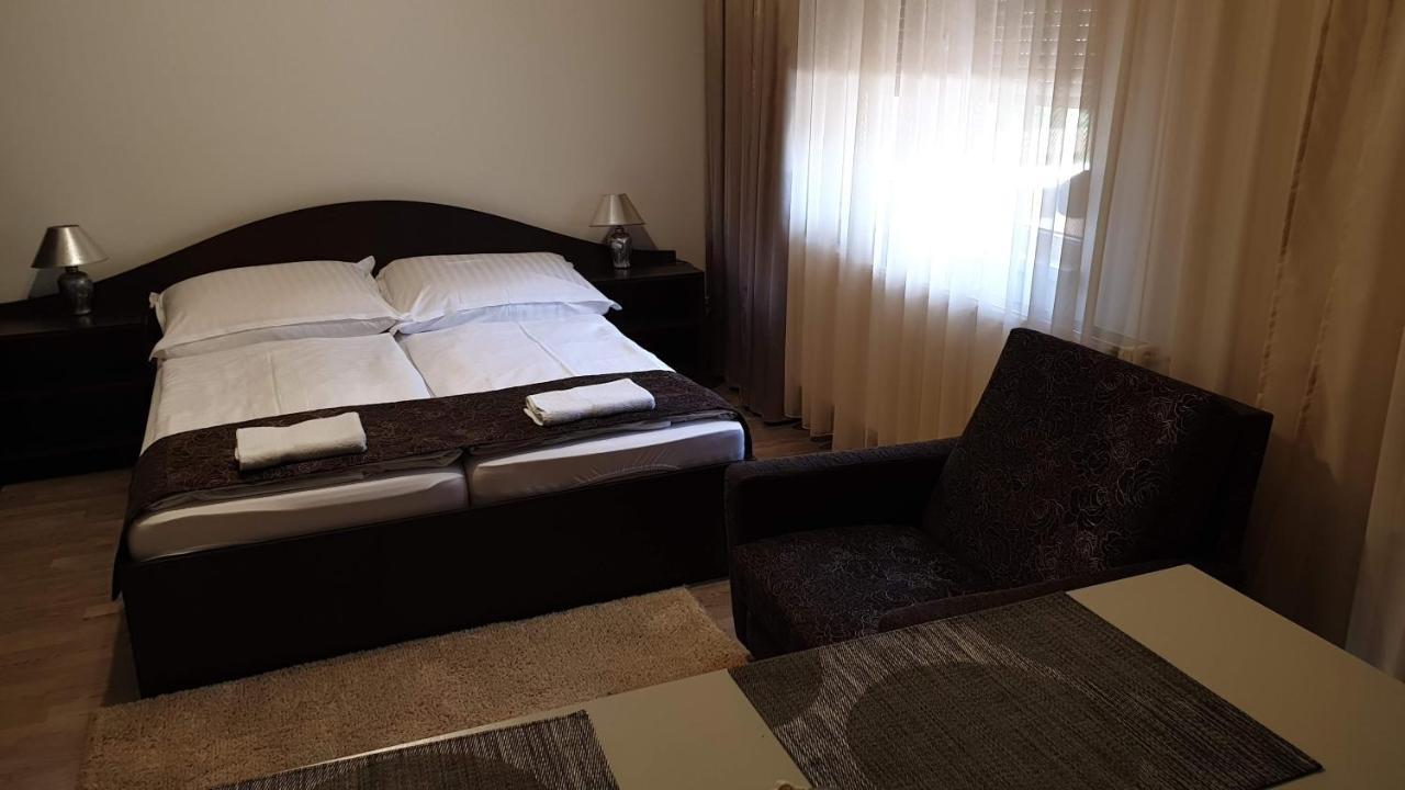 Keller Arany Apartmanok Hajdúszoboszló Exterior foto